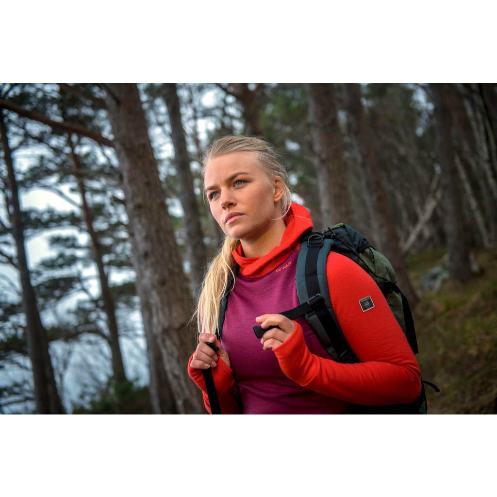 EXPEDITION WOMAN HOODIE BEETROOT - Devold New Zealand