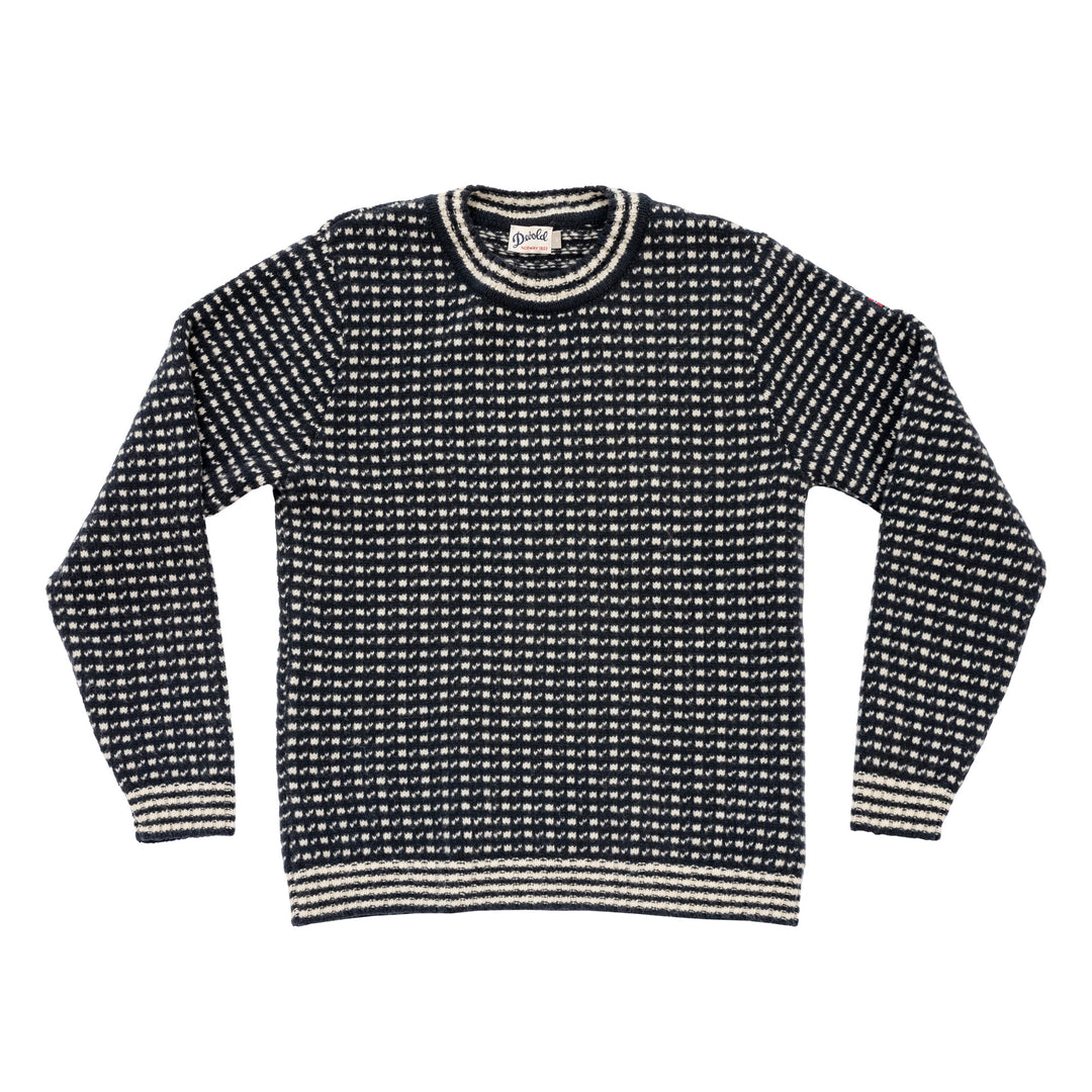 Refined Islender Wool Sweater