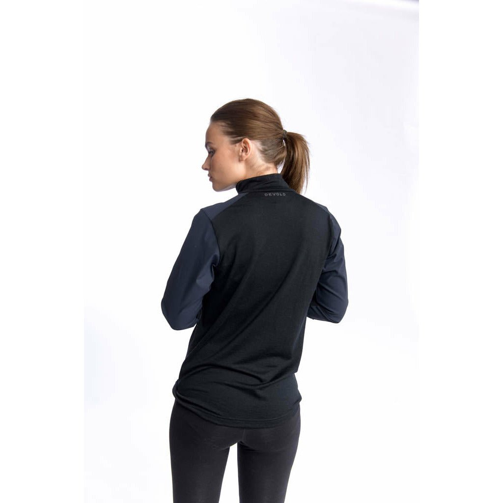 RUNNING COVER WOMAN ZIP NECK CAVIAR - Devold New Zealand