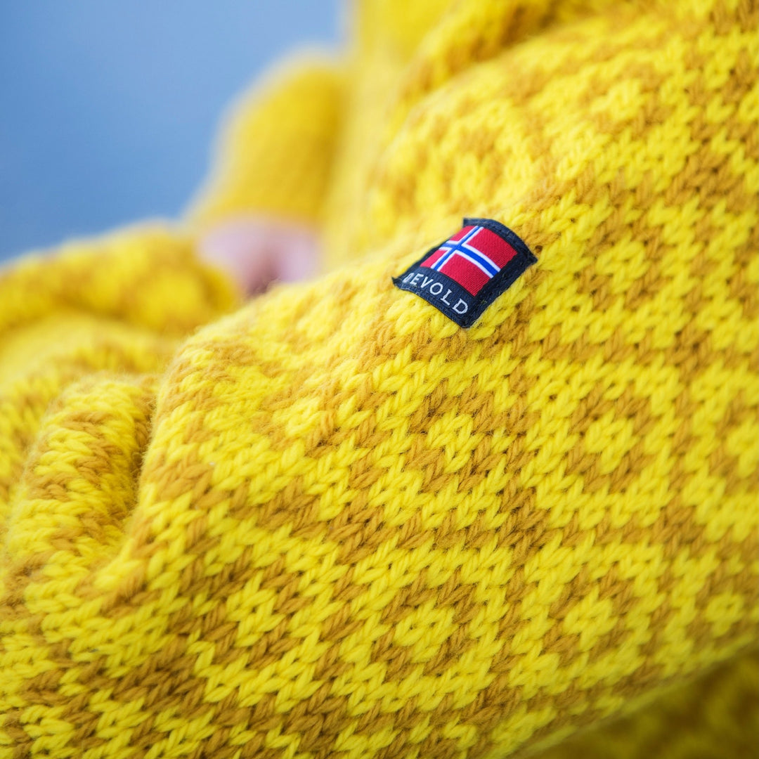 Svalbard Wool High Neck Sweater Cyber / Arrowwood - Devold New Zealand