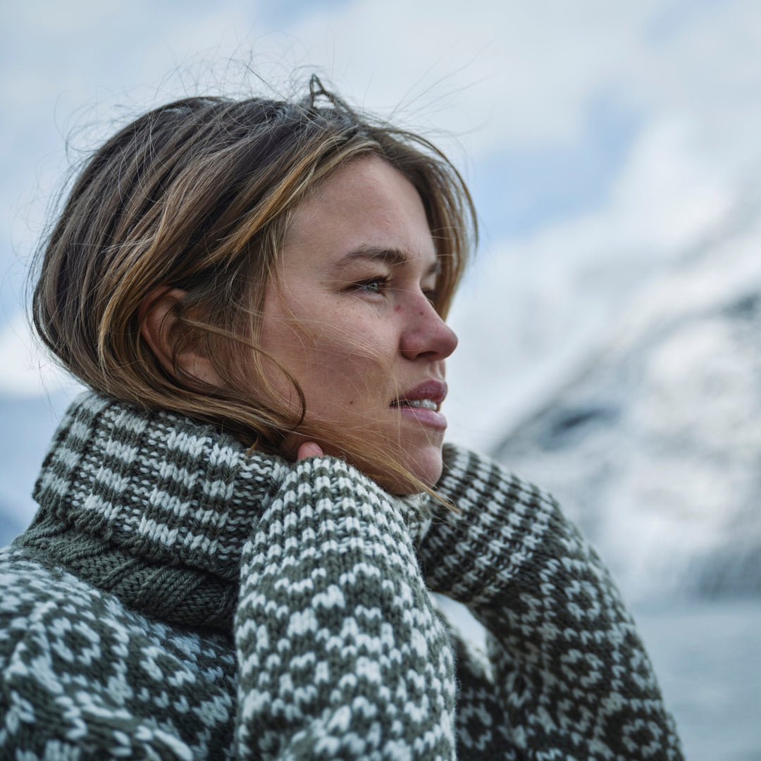 Svalbard Wool Zip Neck Sweater - Devold New Zealand